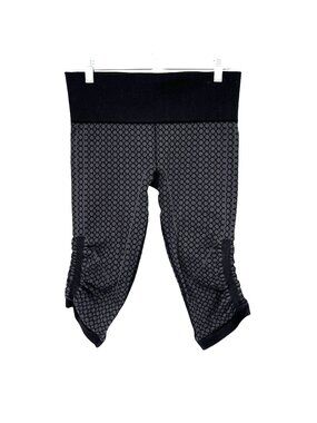 Lululemon In The Flow Crop II Black Gray Diamond Patterned Yoga Pants Size 10
